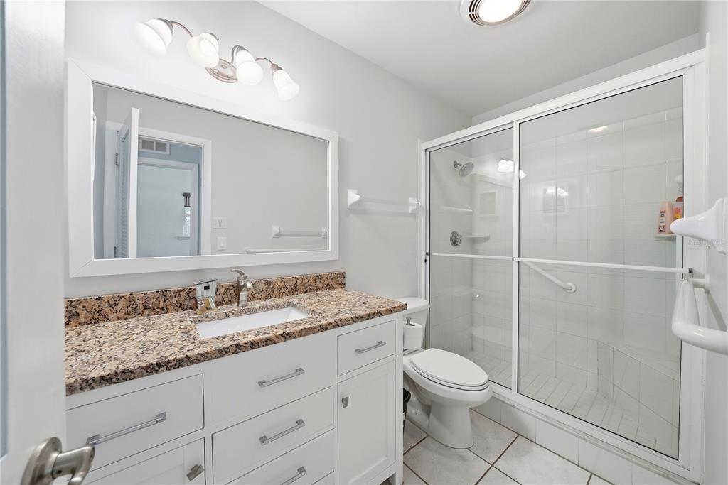 10437 52nd Avenue North St. Petersburg, FL 33708 - Photo 19 of 36