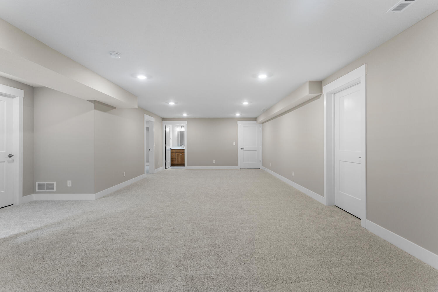 4 Forest Drive Monticello, IL 61856 - Photo 23 of 34 a view of empty room
