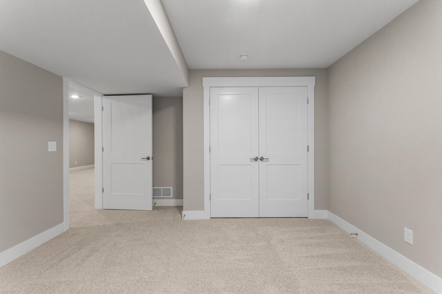 4 Forest Drive Monticello, IL 61856 - Photo 27 of 34 a view of an empty room