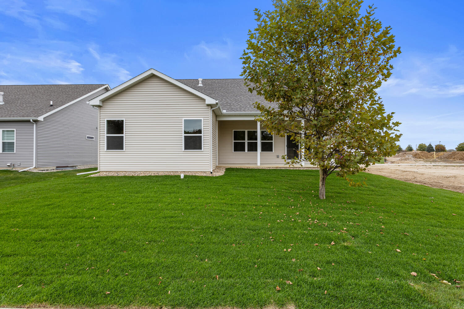 4 Forest Drive Monticello, IL 61856 - Photo 28 of 34 a house view with a garden space