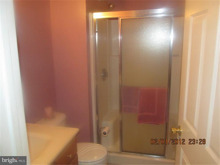 559 Church Road Sicklerville, NJ 08081 - Photo 15 of 20 Master Bathroom