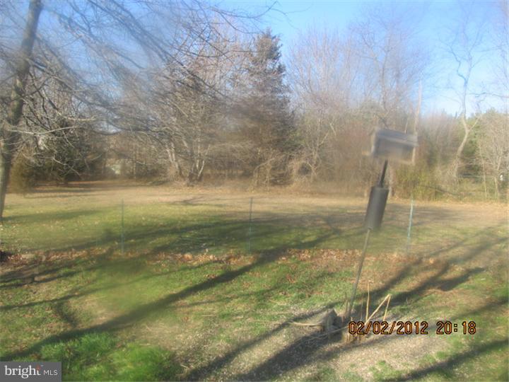 559 Church Road Sicklerville, NJ 08081 - Photo 5 of 20 Exterior Back