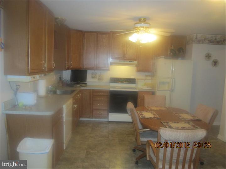 559 Church Road Sicklerville, NJ 08081 - Photo 10 of 20 Kitchen