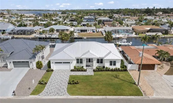 $617,000 | 4007 Coconut Terrace, Bradenton, FL 34210