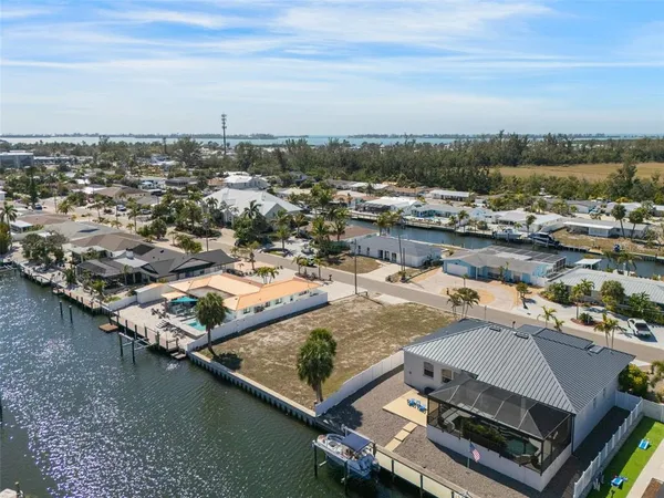 $617,000 | 4007 Coconut Terrace, Bradenton, FL 34210