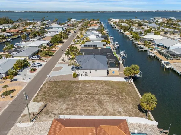 $617,000 | 4007 Coconut Terrace, Bradenton, FL 34210