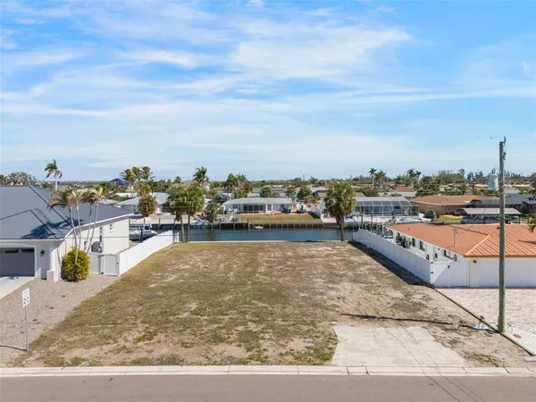 $617,000 | 4007 Coconut Terrace, Bradenton, FL 34210