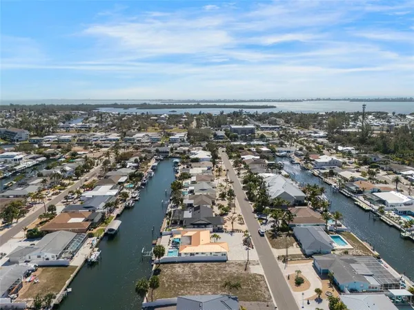 $617,000 | 4007 Coconut Terrace, Bradenton, FL 34210