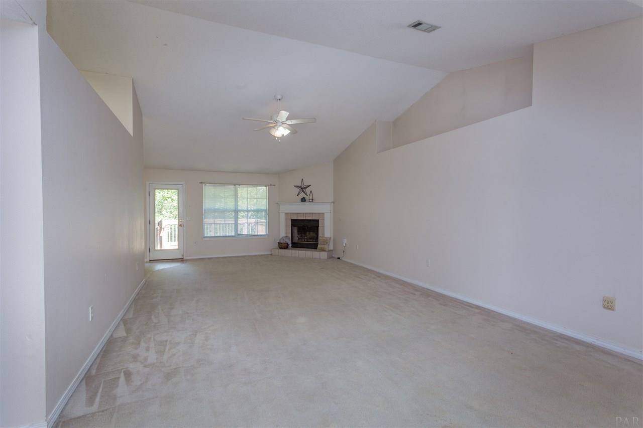 4798 Ribault Lane Milton, FL 32570 - Photo 12 of 38