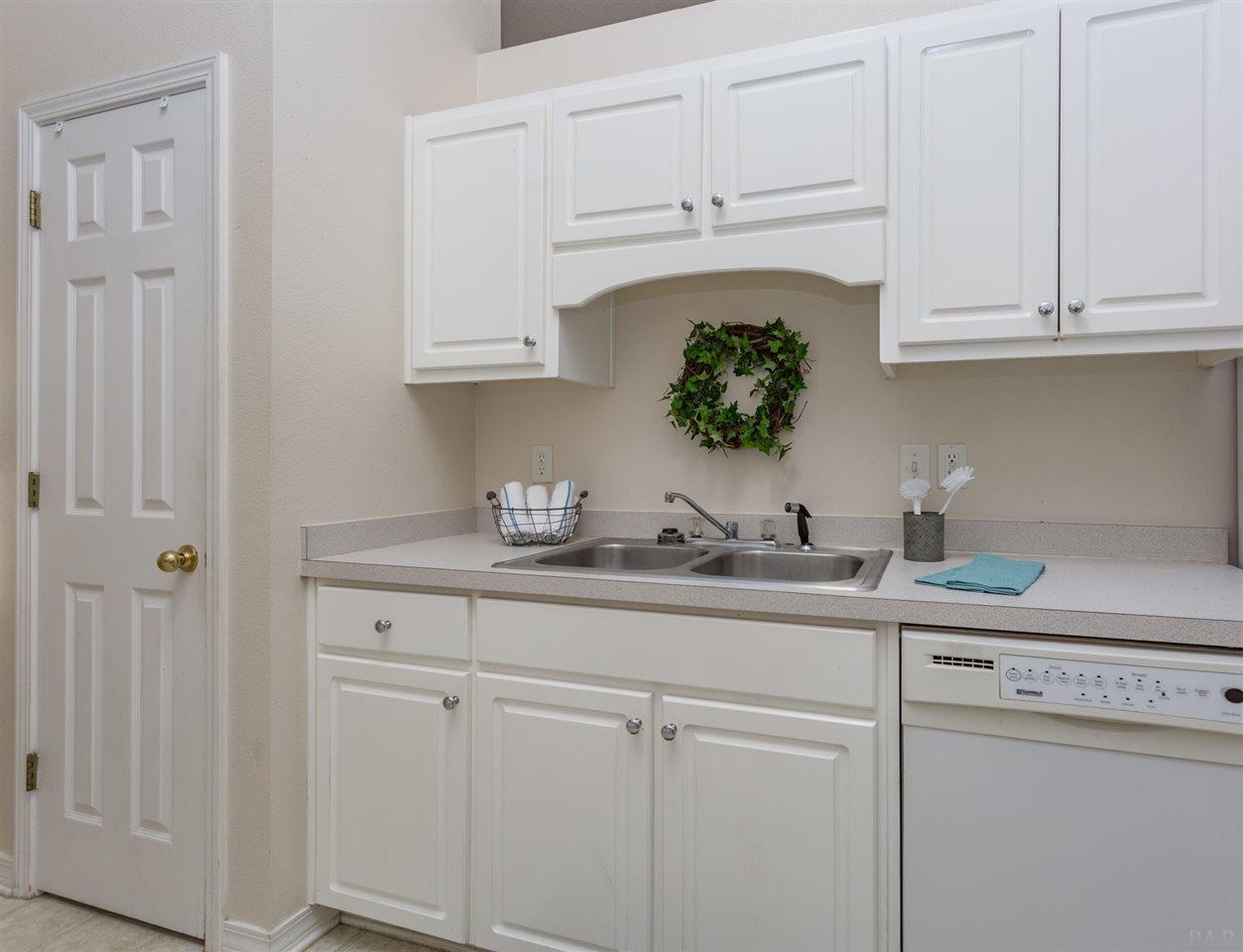 4798 Ribault Lane Milton, FL 32570 - Photo 16 of 38