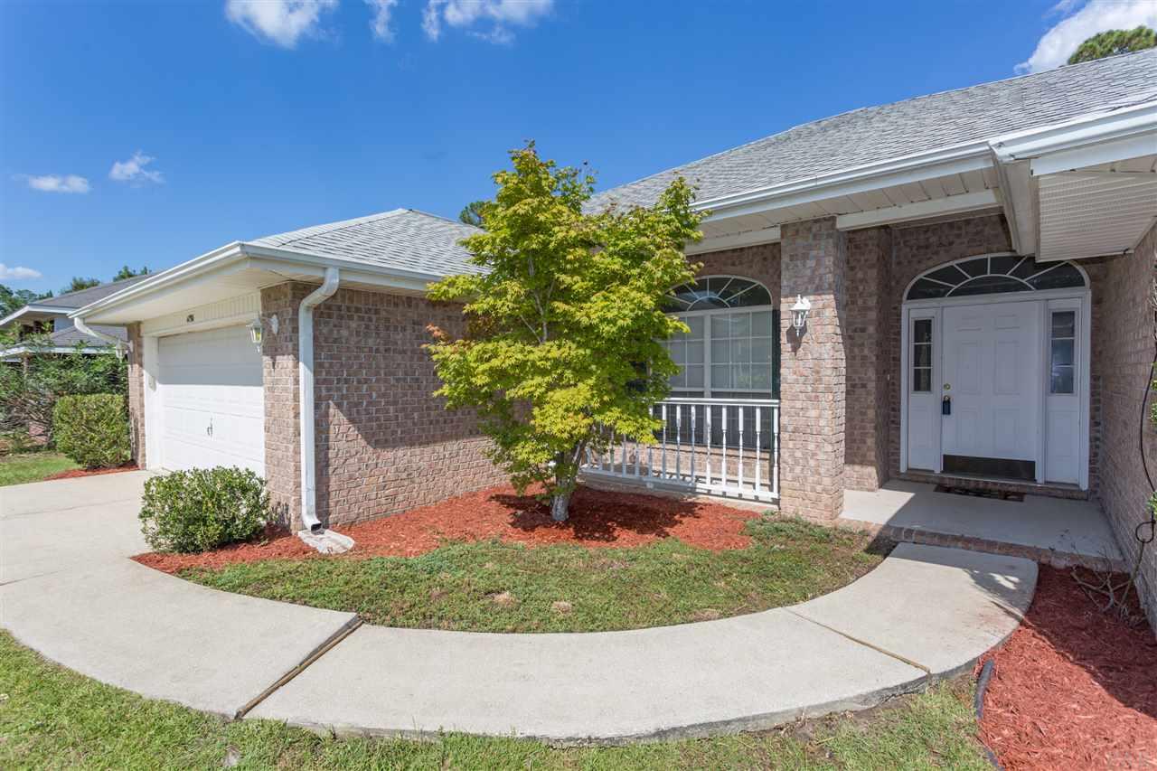 4798 Ribault Lane Milton, FL 32570 - Photo 7 of 38