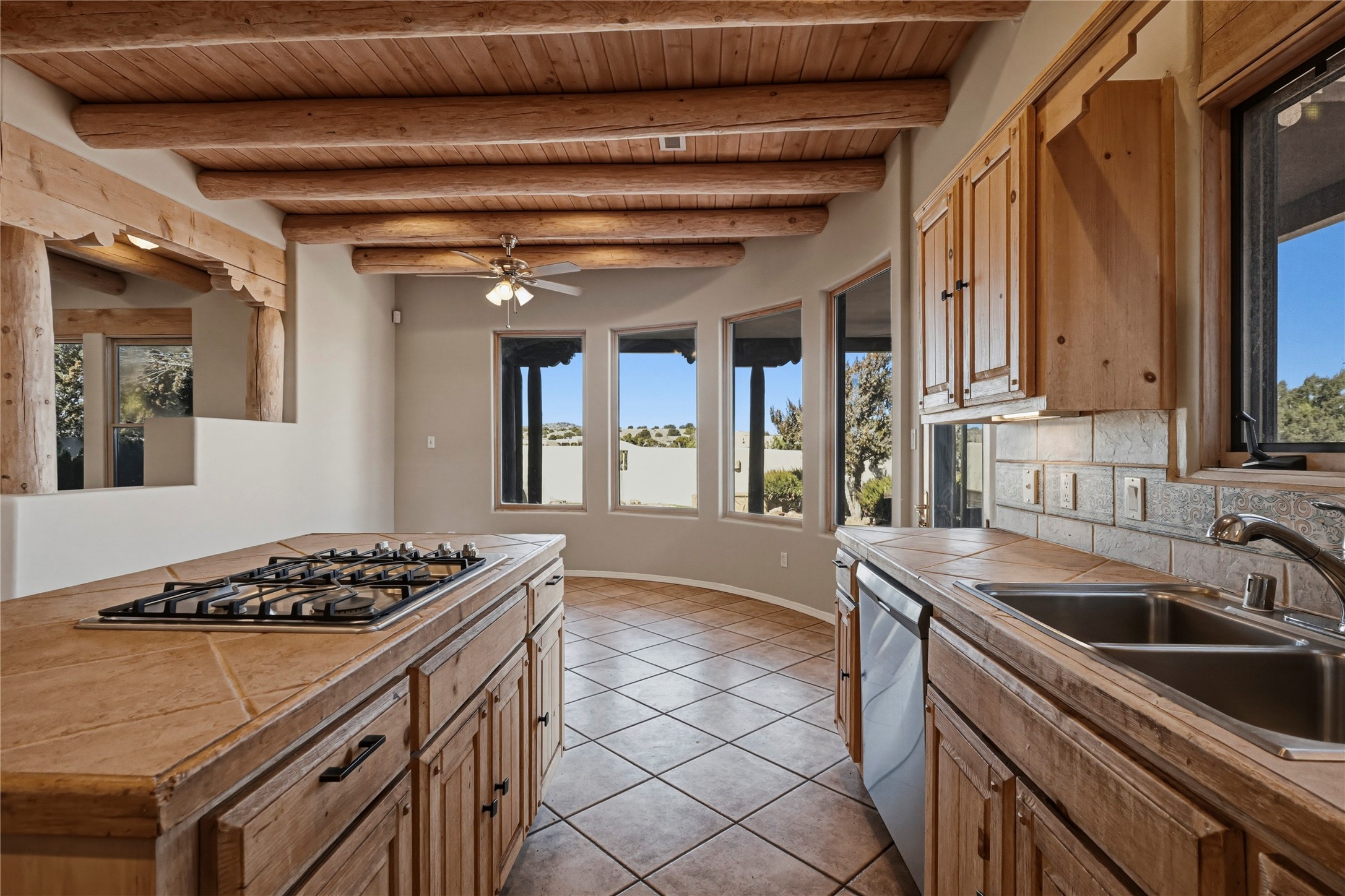 51 Rito Guicu Santa Fe, NM 87507 - Photo 12 of 62