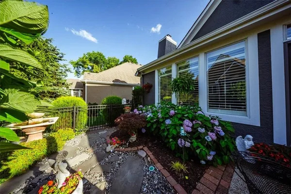 $565,000 | 12522 West 123rd Terrace, Overland Park, KS 66213