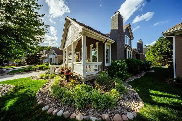 $565,000 | 12522 West 123rd Terrace, Overland Park, KS 66213