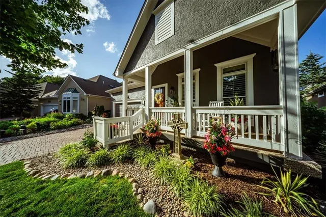 $565,000 | 12522 West 123rd Terrace, Overland Park, KS 66213