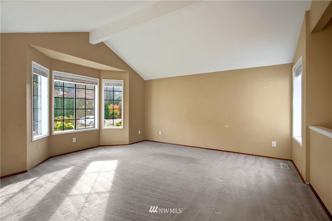 15918 Southeast 156th Street Renton, WA 98058 - Photo 2 of 25 Gallery Image 2