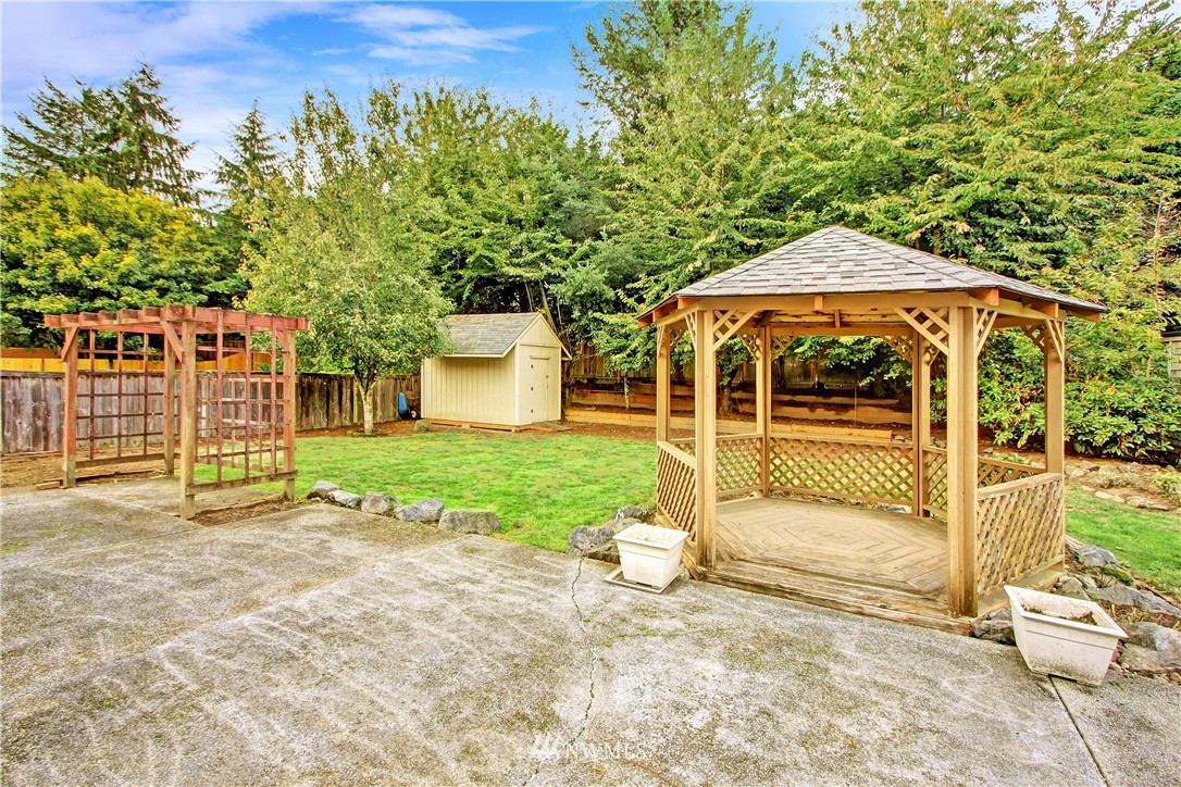 15918 Southeast 156th Street Renton, WA 98058 - Photo 24 of 25 Gallery Image 24