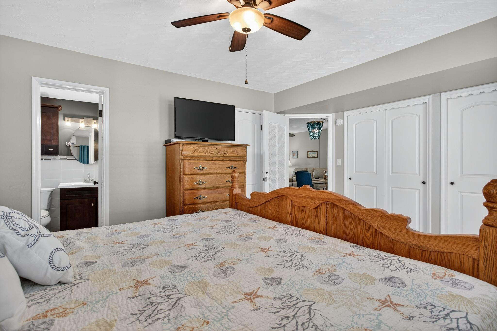 3201 Southeast 12th Street, Unit C2 Pompano Beach, FL 33062 - Photo 15 of 57 Photo 15