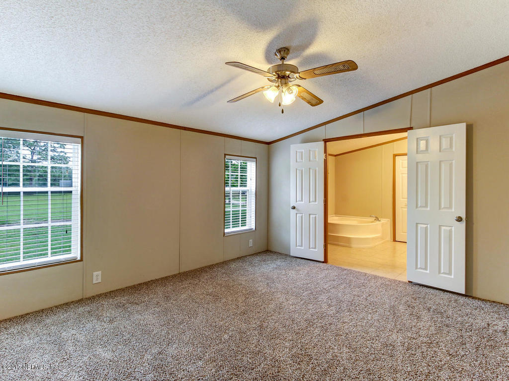 3005 Ruddy Lane Middleburg, FL 32068 - Photo 17 of 39 3005 Ruddy Ln Middleburg FL-MLS_Size-020
