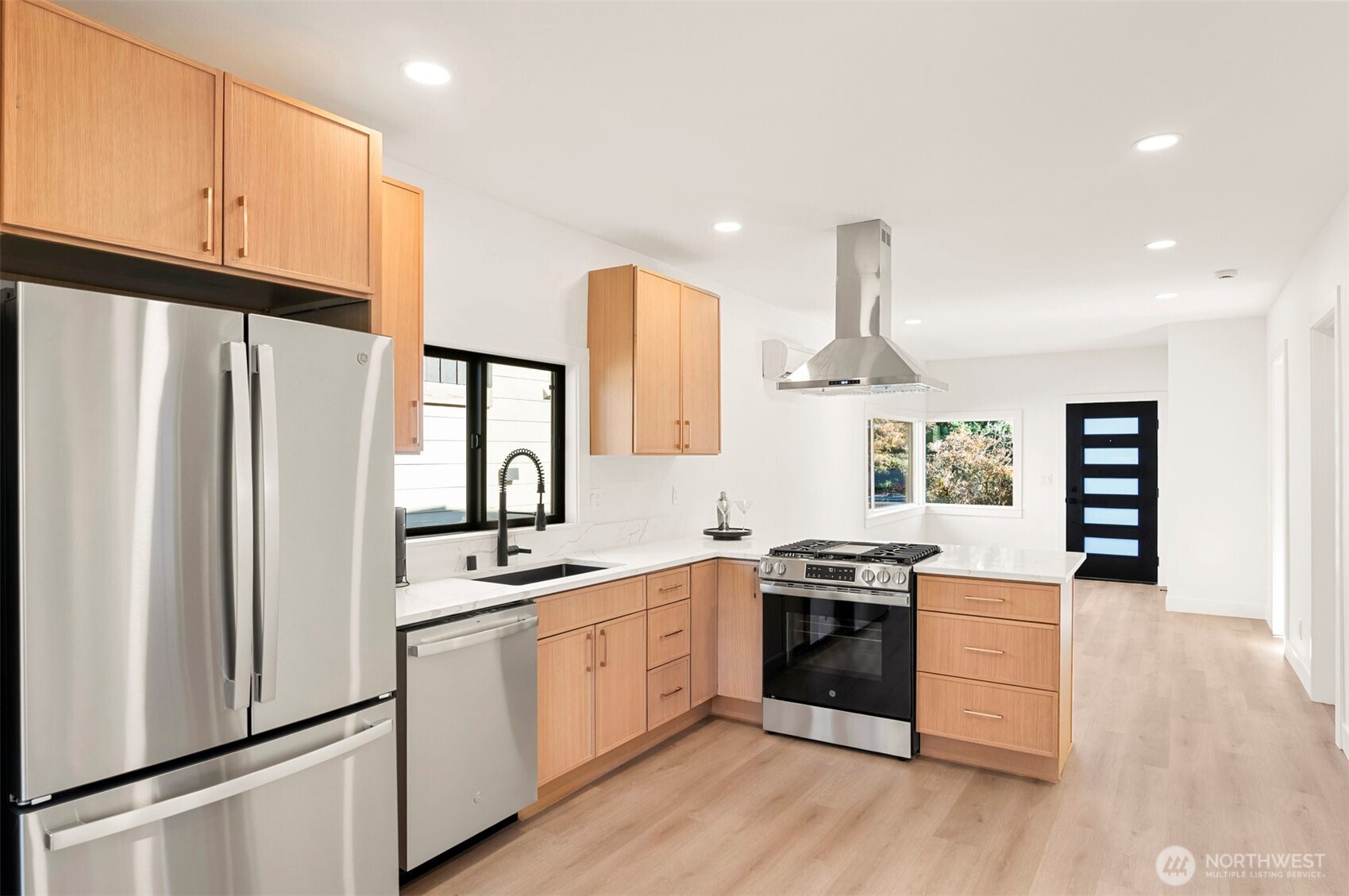 706 North 67th Street Seattle, WA 98103 - Photo 8 of 21 Gallery Image 8