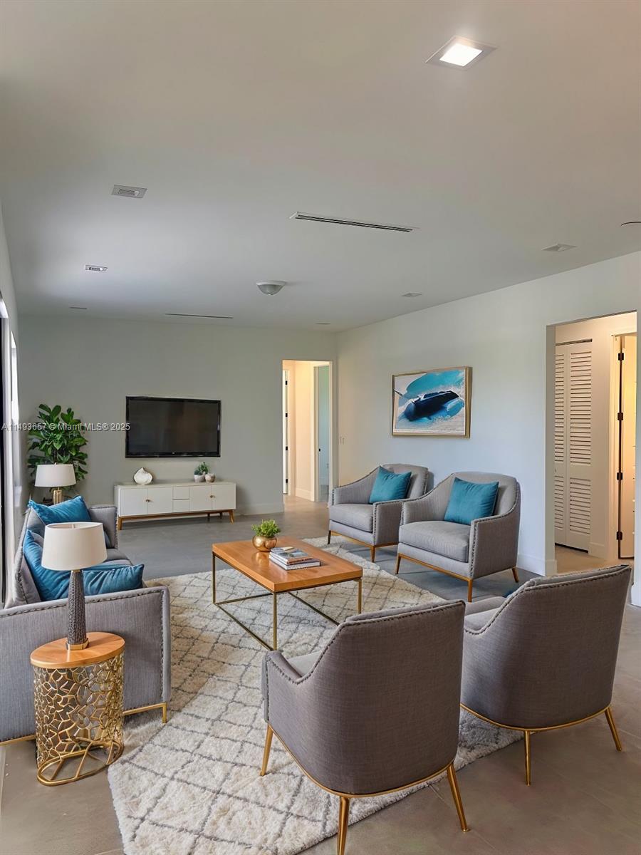 24600 Southwest 209th Place Homestead, FL 33031 - Photo 10 of 35 Gallery Image 10