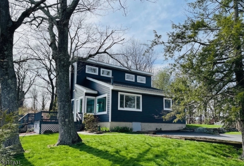 42 Witte Road West Milford, NJ 07421 - Photo 2 of 41