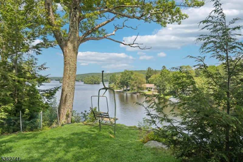 42 Witte Road West Milford, NJ 07421 - Photo 4 of 41