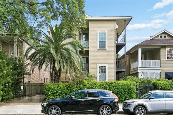 $240,000 | 2338 Magazine Street, Unit 9, New Orleans, LA 70130