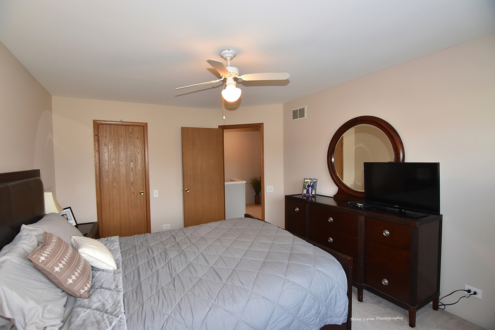 1484 Normantown Road Naperville, IL 60564 - Photo 11 of 19
