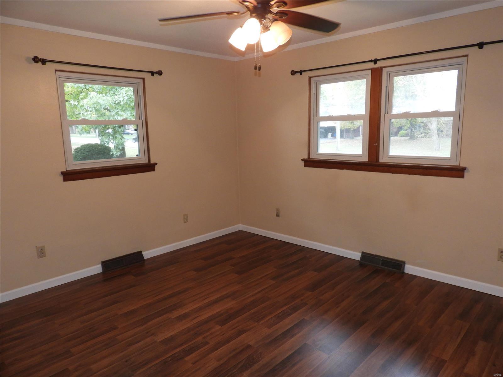 9911 Bunkum Road Fairview Heights, IL 62208 - Photo 13 of 27 Gallery Image 13