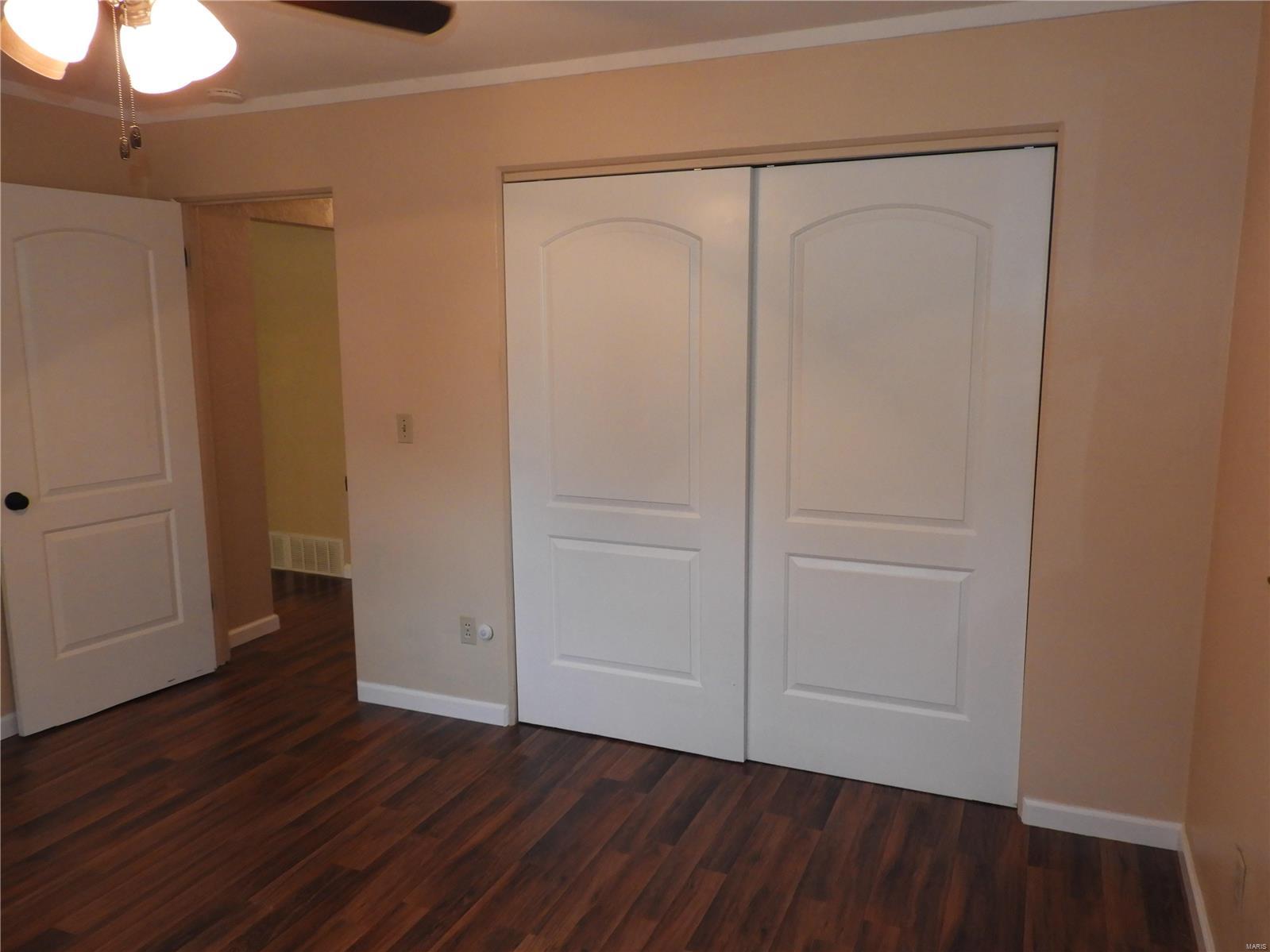 9911 Bunkum Road Fairview Heights, IL 62208 - Photo 15 of 27 Gallery Image 15