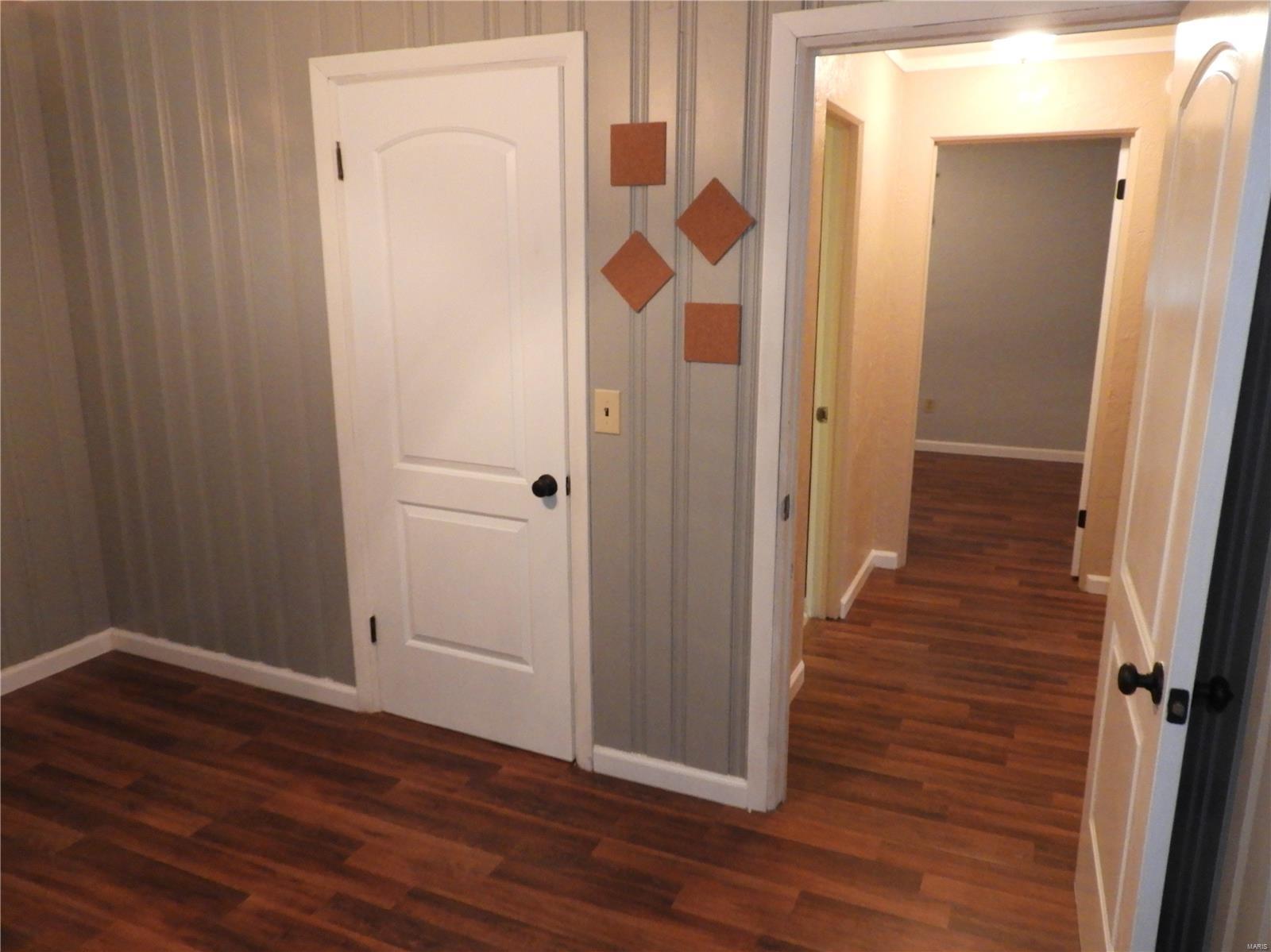 9911 Bunkum Road Fairview Heights, IL 62208 - Photo 17 of 27 Gallery Image 17
