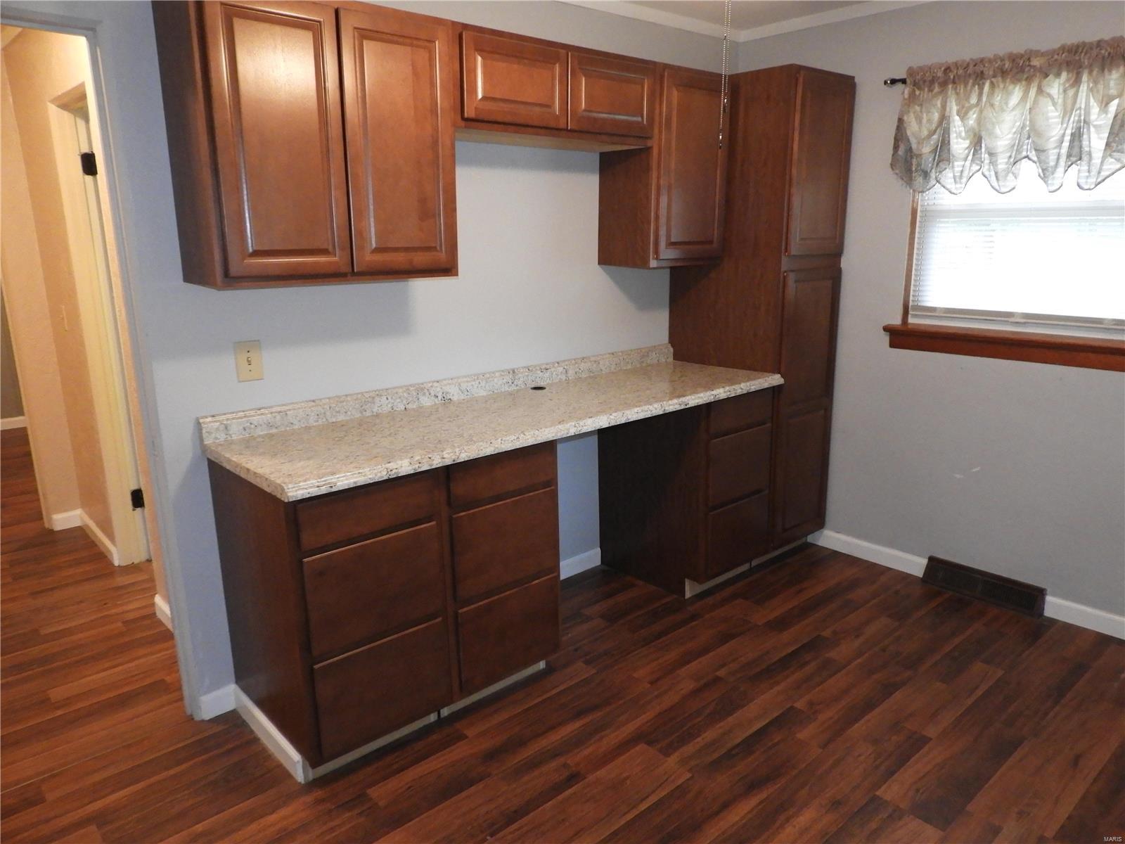 9911 Bunkum Road Fairview Heights, IL 62208 - Photo 19 of 27 Gallery Image 19