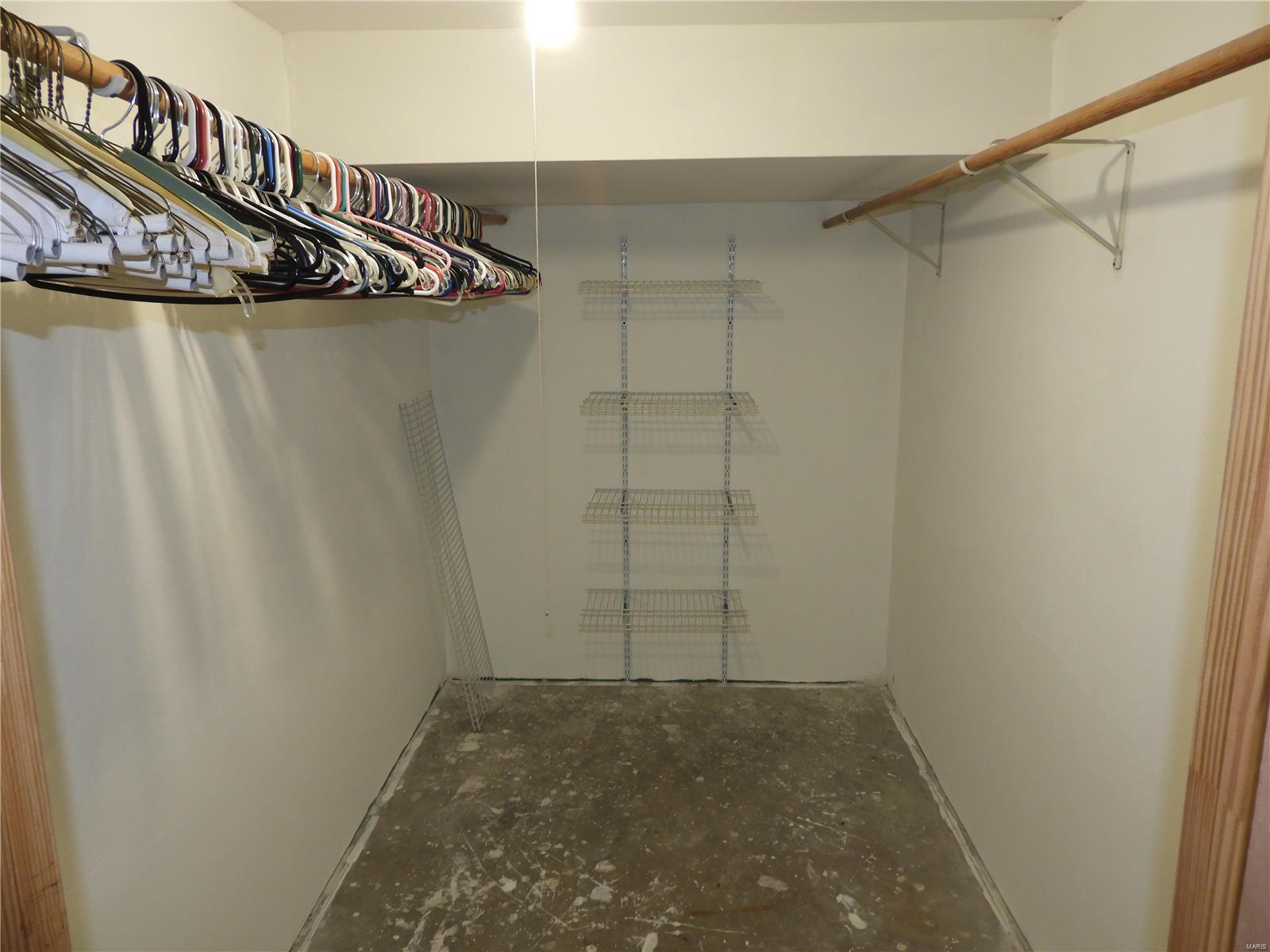 9911 Bunkum Road Fairview Heights, IL 62208 - Photo 26 of 27 Gallery Image 26