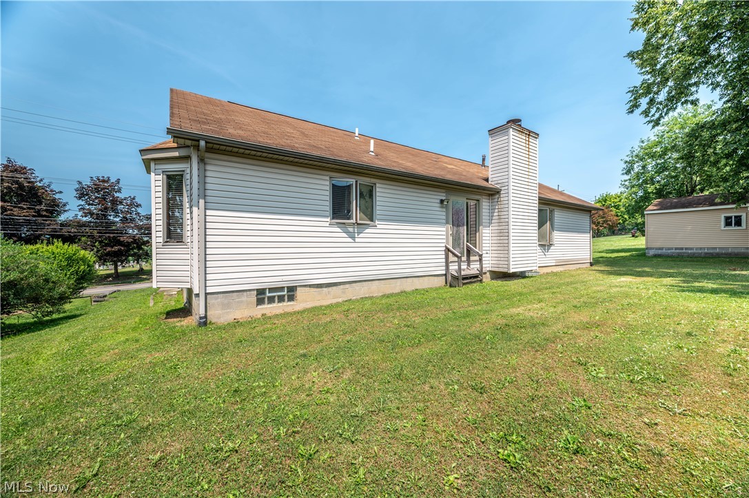 1015 Niles Vienna Road Niles, OH 44446 - Photo 8 of 46 Gallery Image 8
