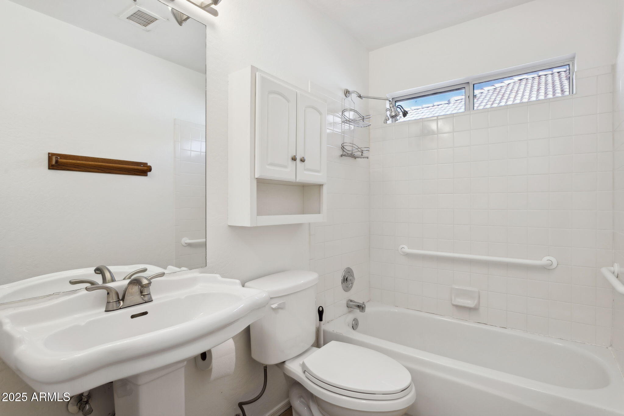 3101 East Wagoner Road Phoenix, AZ 85032 - Photo 24 of 32 Updated hall bath