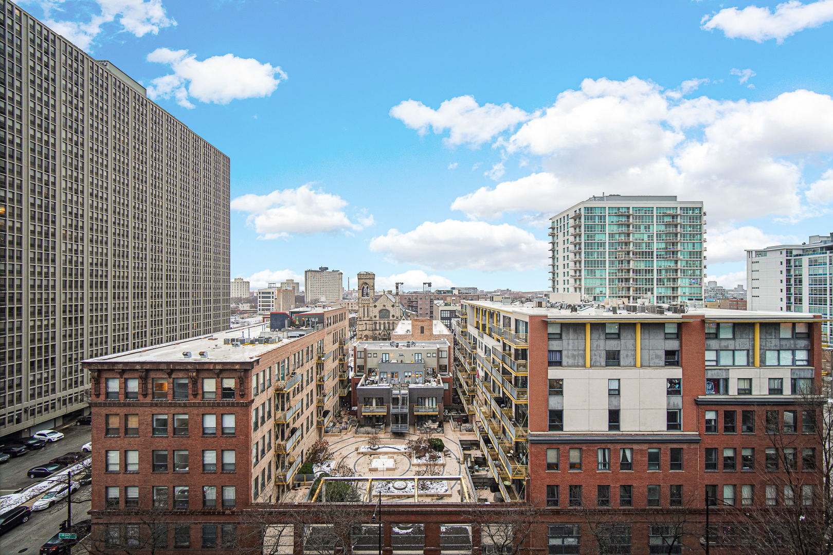 212 East Cullerton Street, Unit 811 Chicago, IL 60616 - Photo 14 of 18 a view of a city that has tall buildings