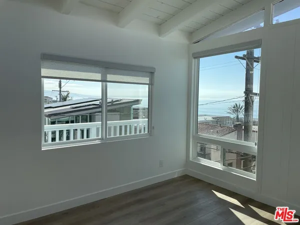 $9,499 | 319 23rd Street, Manhattan Beach, CA 90266
