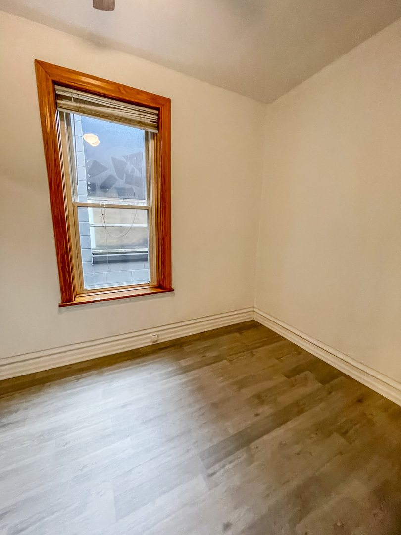 2152 West Division Street, Unit 2R Chicago, IL 60622 - Photo 8 of 9
