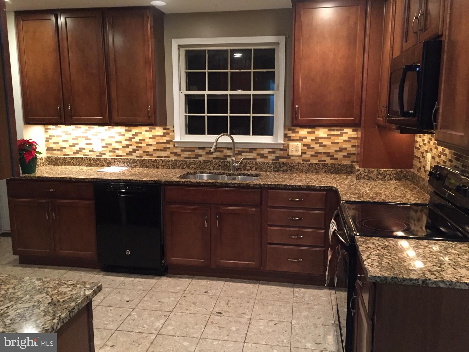 5205 Pumphrey Drive Fairfax, VA 22032 - Photo 4 of 29 Kitchen