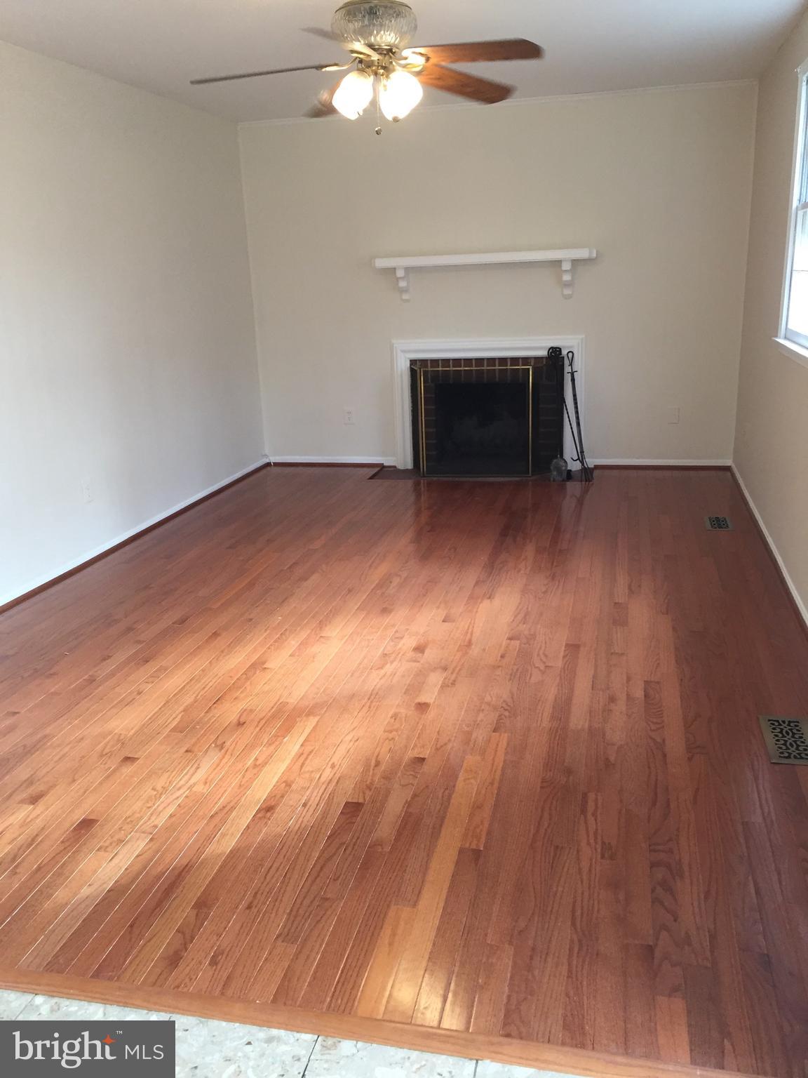 5205 Pumphrey Drive Fairfax, VA 22032 - Photo 8 of 29 Family Room