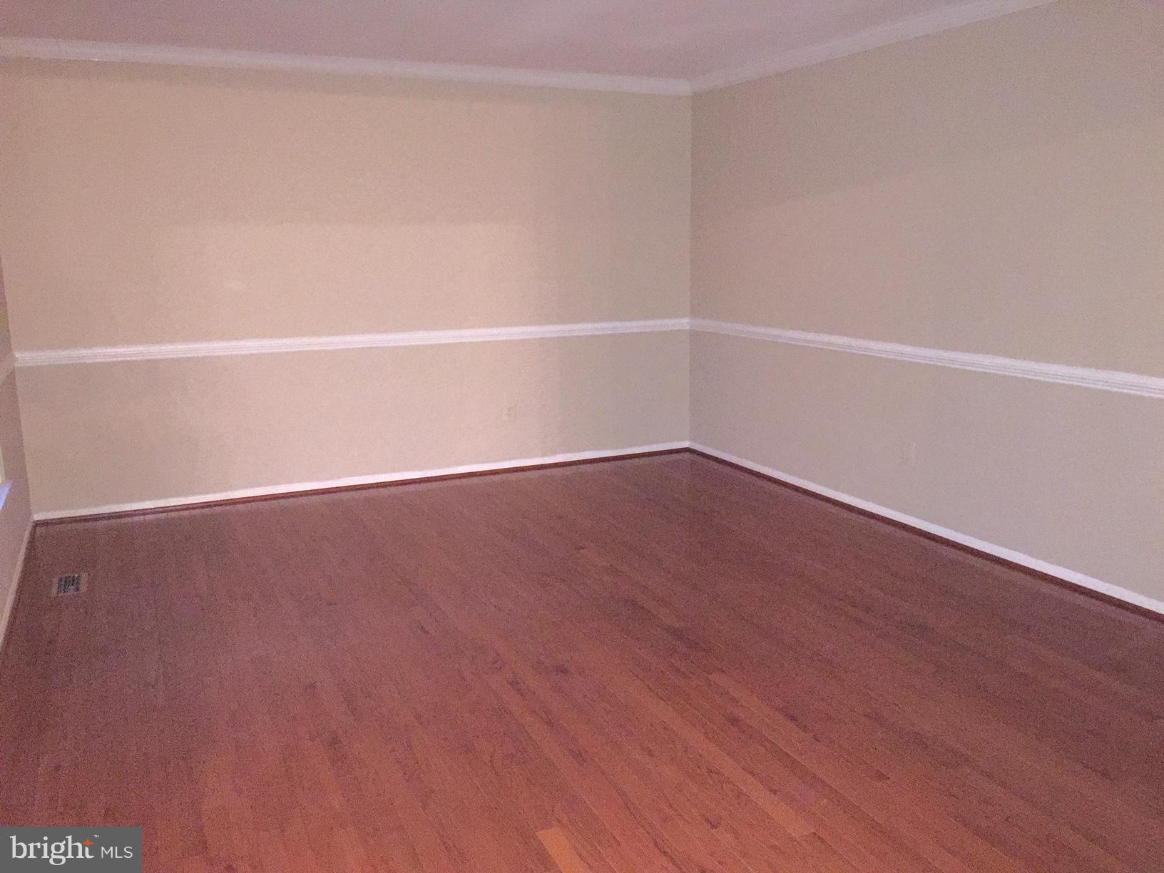 5205 Pumphrey Drive Fairfax, VA 22032 - Photo 10 of 29 Living Room