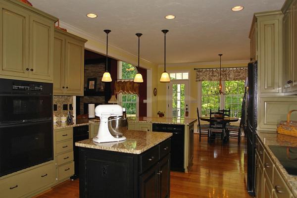 310 Sowder Farm Road Troutville, VA 24175 - Photo 9 of 60 Kitchen to Breakfast Area