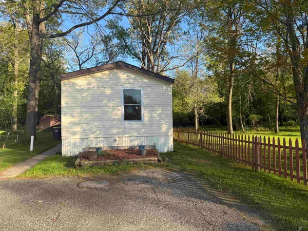 $65,000 | 8 Old Buck Court, Baraboo, WI 53913