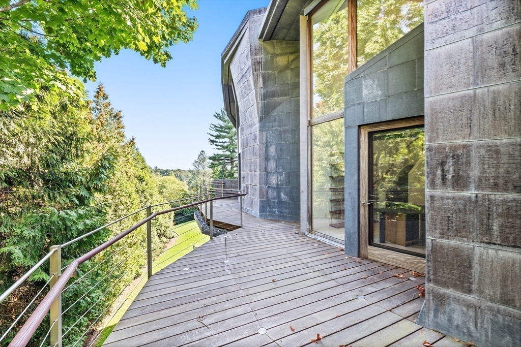 55 Leicester Street Brookline, MA 02445 - Photo 29 of 41