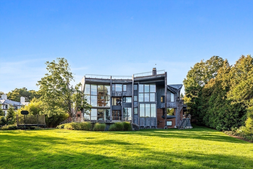 55 Leicester Street Brookline, MA 02445 - Photo 37 of 41