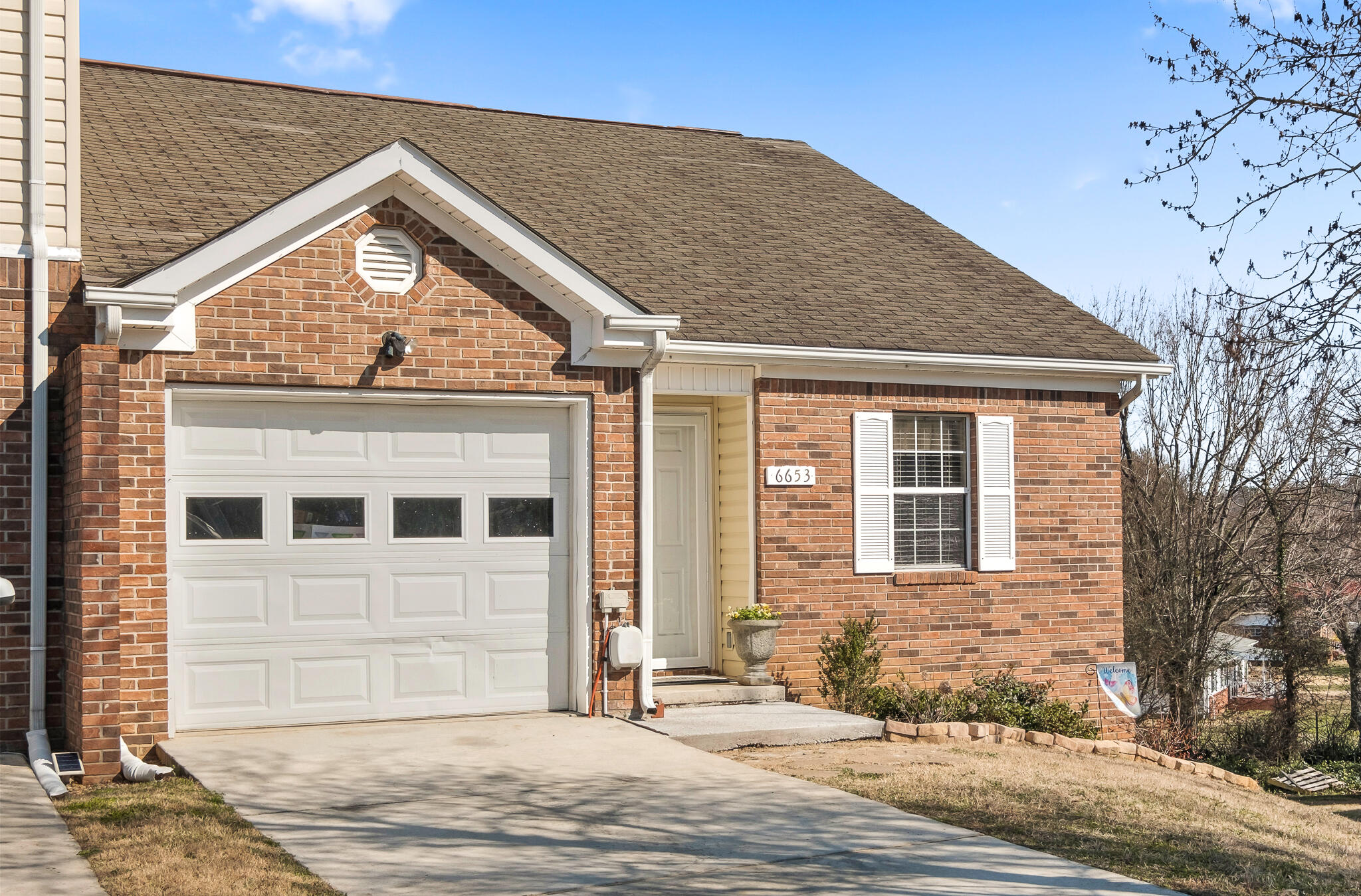 6653 Hickory Trace Circle Chattanooga, TN 37421 - Photo 2 of 36 Hickory-32