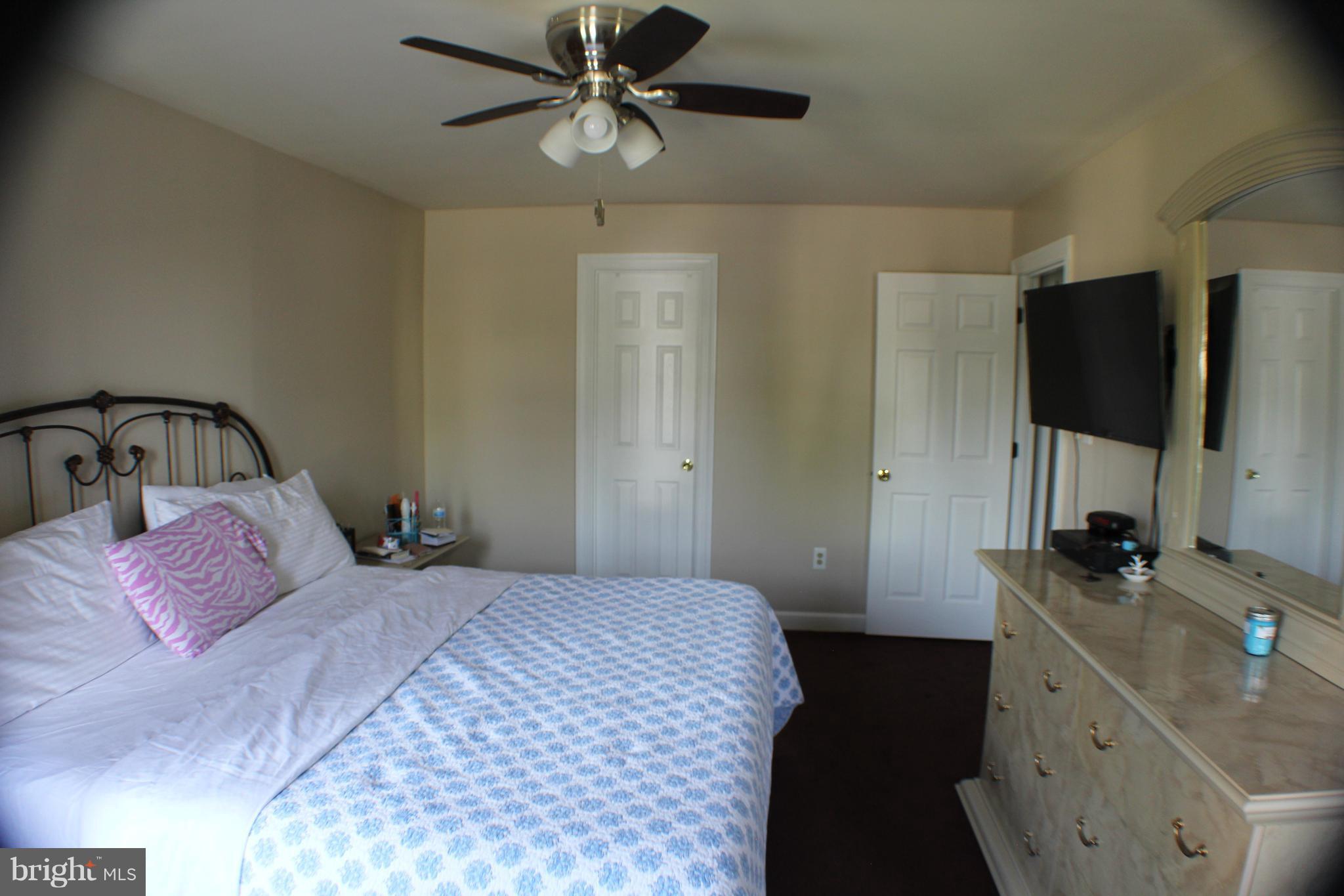 9201 Bluefield Road Bowie, MD 20721 - Photo 2 of 17 Bedroom (Master)