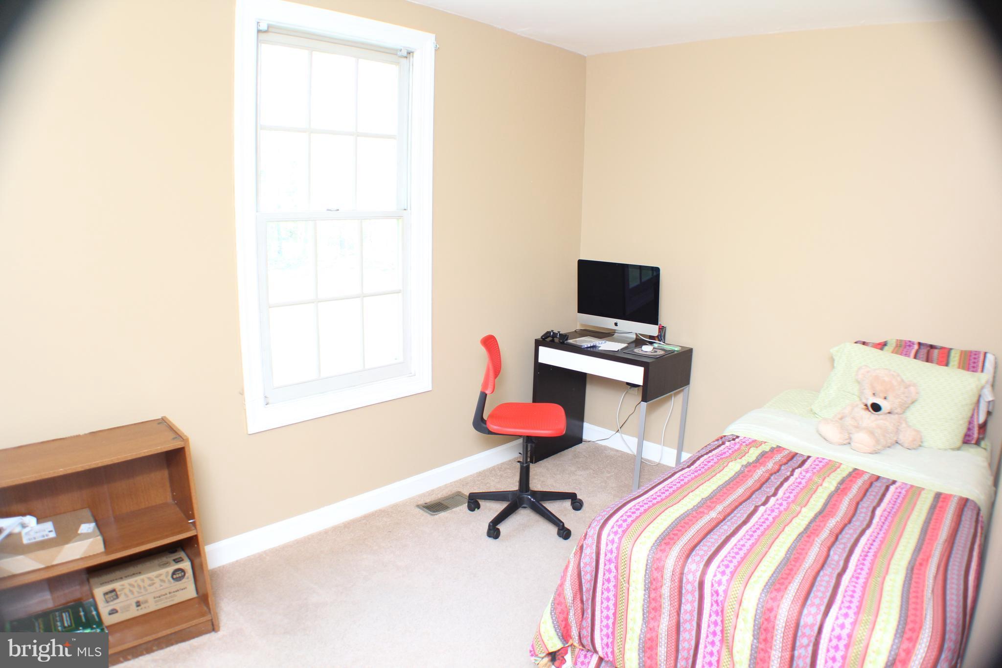 9201 Bluefield Road Bowie, MD 20721 - Photo 6 of 17 Bedroom
