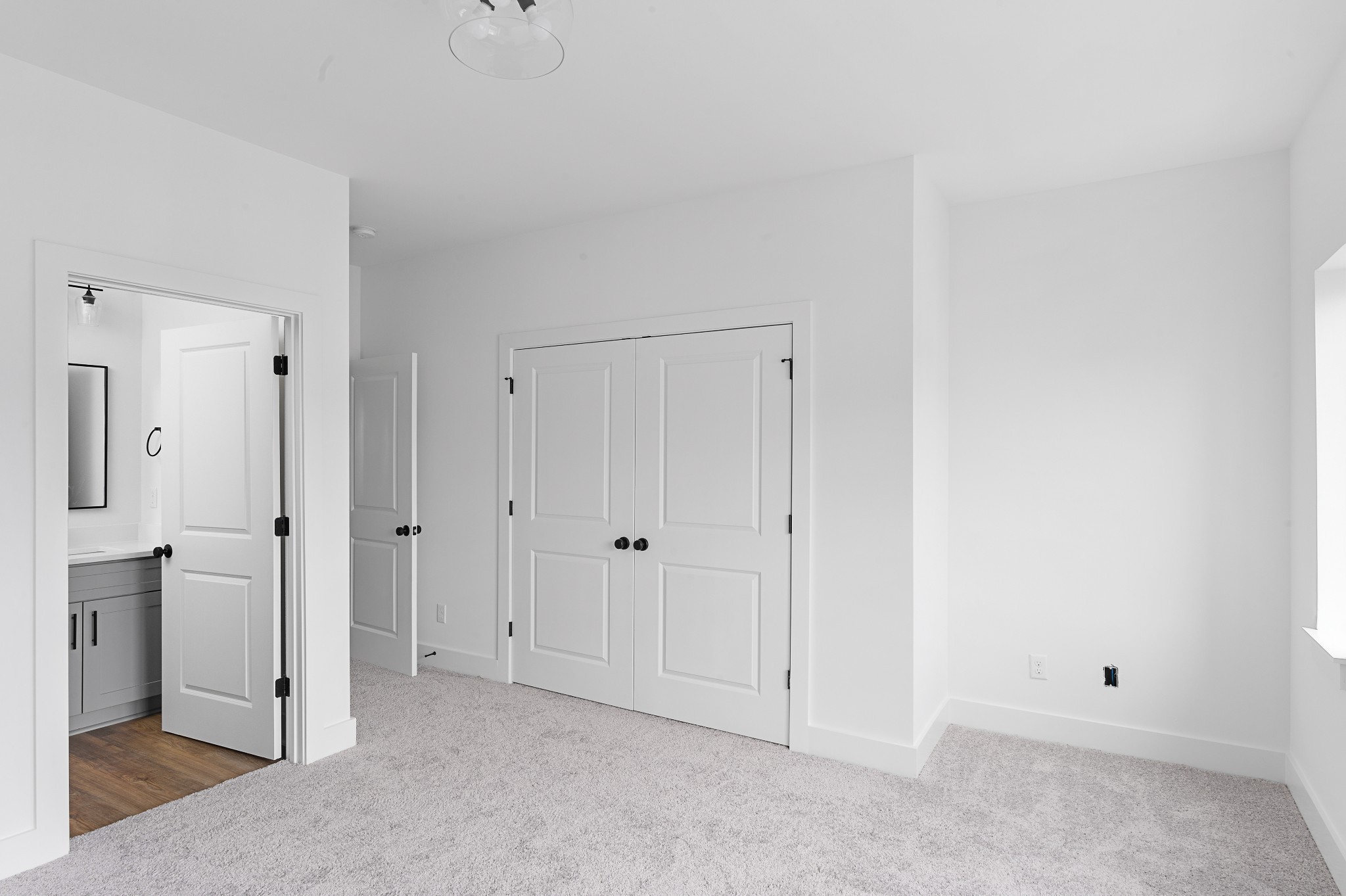 708 North Dupont Avenue Madison, TN 37115 - Photo 18 of 28 a view of an empty room